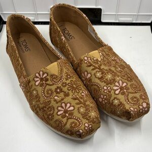 TOMS Women's Flats, Golden Honey Floral Brocade